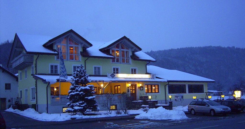Gasthof Hotel Zur Post Erlau  Buitenkant foto