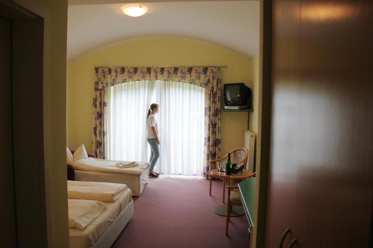 Gasthof Hotel Zur Post Erlau  Buitenkant foto